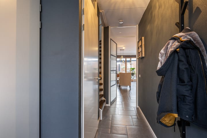 Foto 7 van van Baerlestraat 249