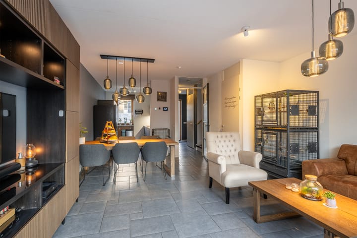 Foto 11 van van Baerlestraat 249