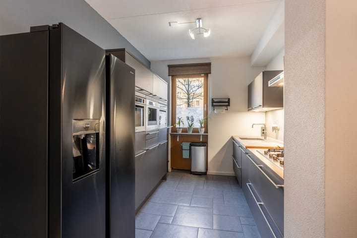 Foto 12 van van Baerlestraat 249