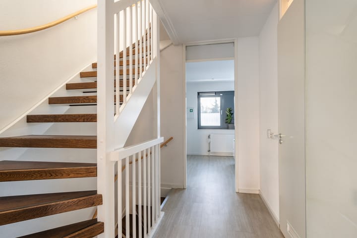 Foto 18 van van Baerlestraat 249