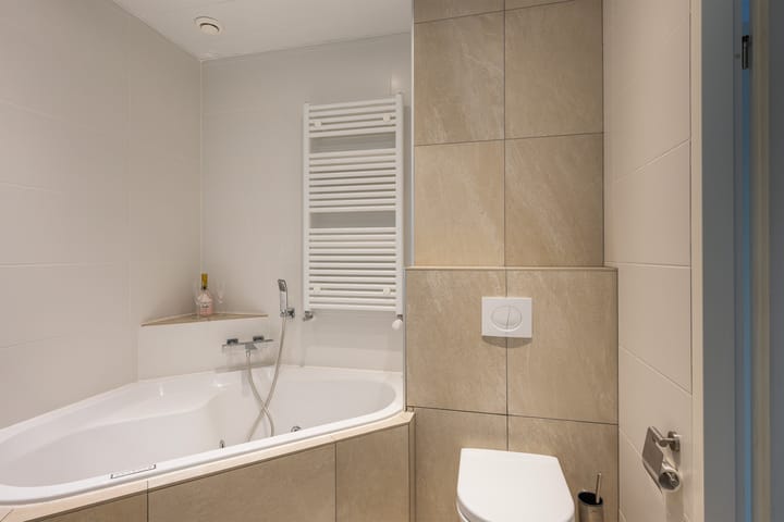 Foto 28 van van Baerlestraat 249