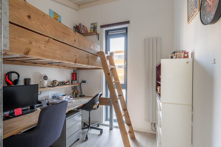 Foto 33 van van Baerlestraat 249