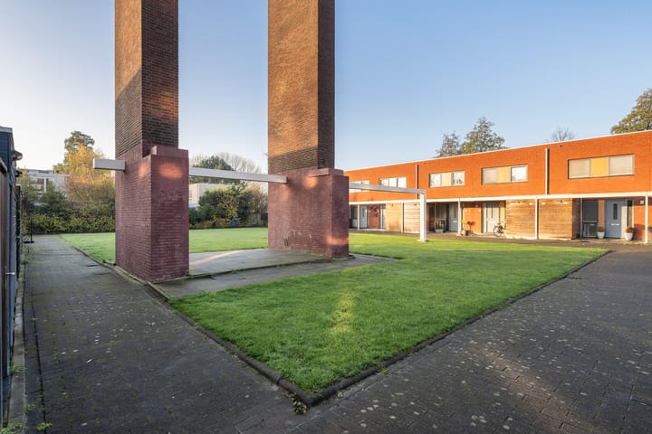 Foto 36 van van Baerlestraat 249