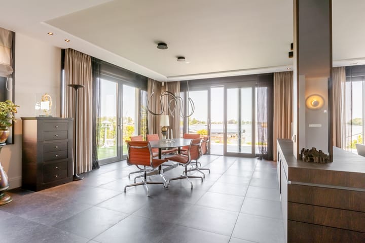 Photo 12 of Notaris d'Aumerielaan 27