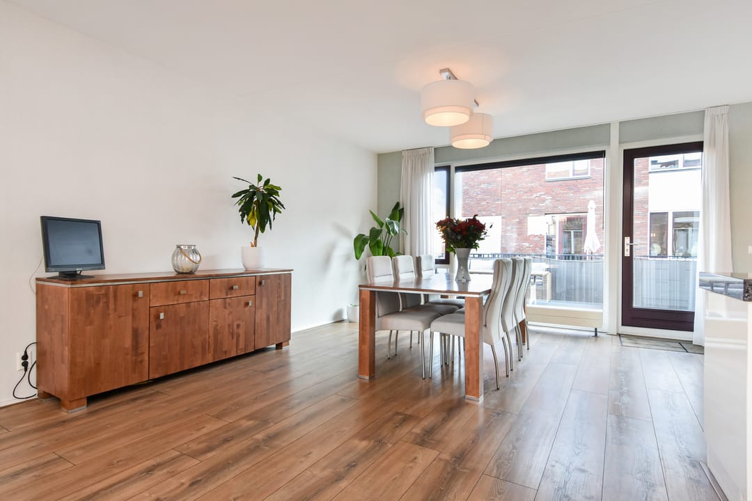 Photo 11 of Oosterhesselenstraat 590