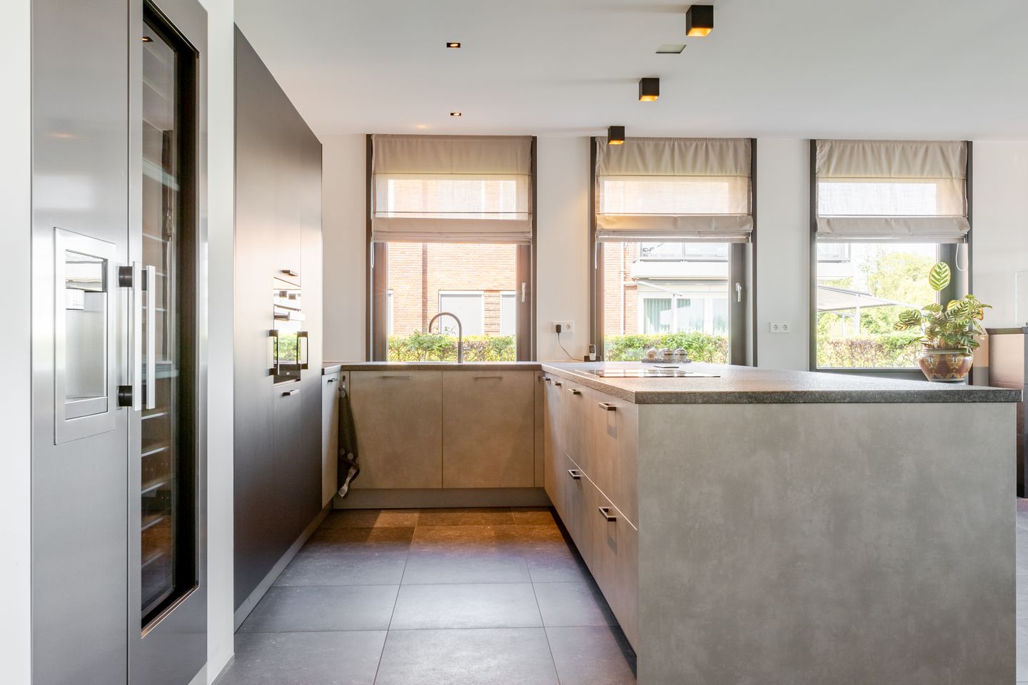 Foto 25 van Notaris d'Aumerielaan 27