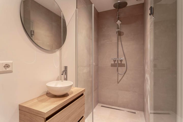 Photo 27 of Burgemeester van Nispen van Sevenaerstraat 5