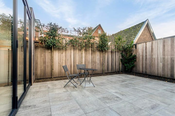 Photo 30 of Burgemeester van Nispen van Sevenaerstraat 5