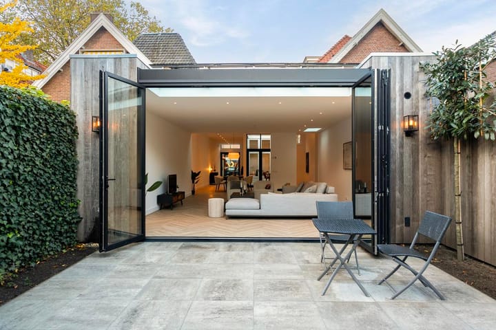 Photo 33 of Burgemeester van Nispen van Sevenaerstraat 5