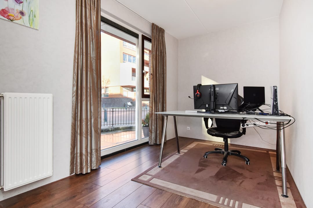 Photo 31 of Oosterhesselenstraat 590