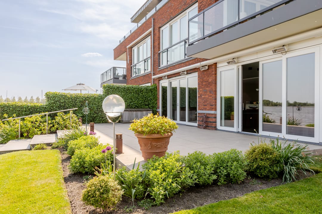 Foto 46 van Notaris d'Aumerielaan 27