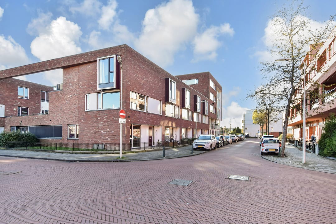 Photo 37 of Oosterhesselenstraat 590