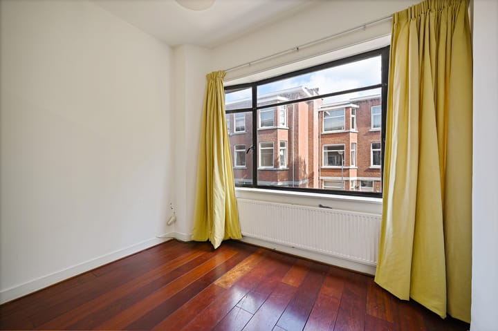 Foto 10 van van Gaesbekestraat 63