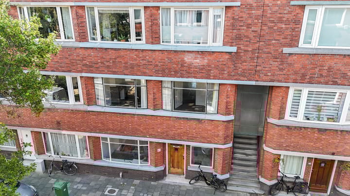 Foto 25 van van Gaesbekestraat 63