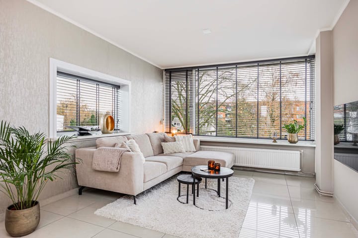 Photo 8 of Espoortstraat 251