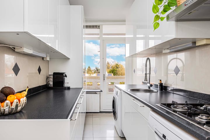 Photo 14 of Espoortstraat 251