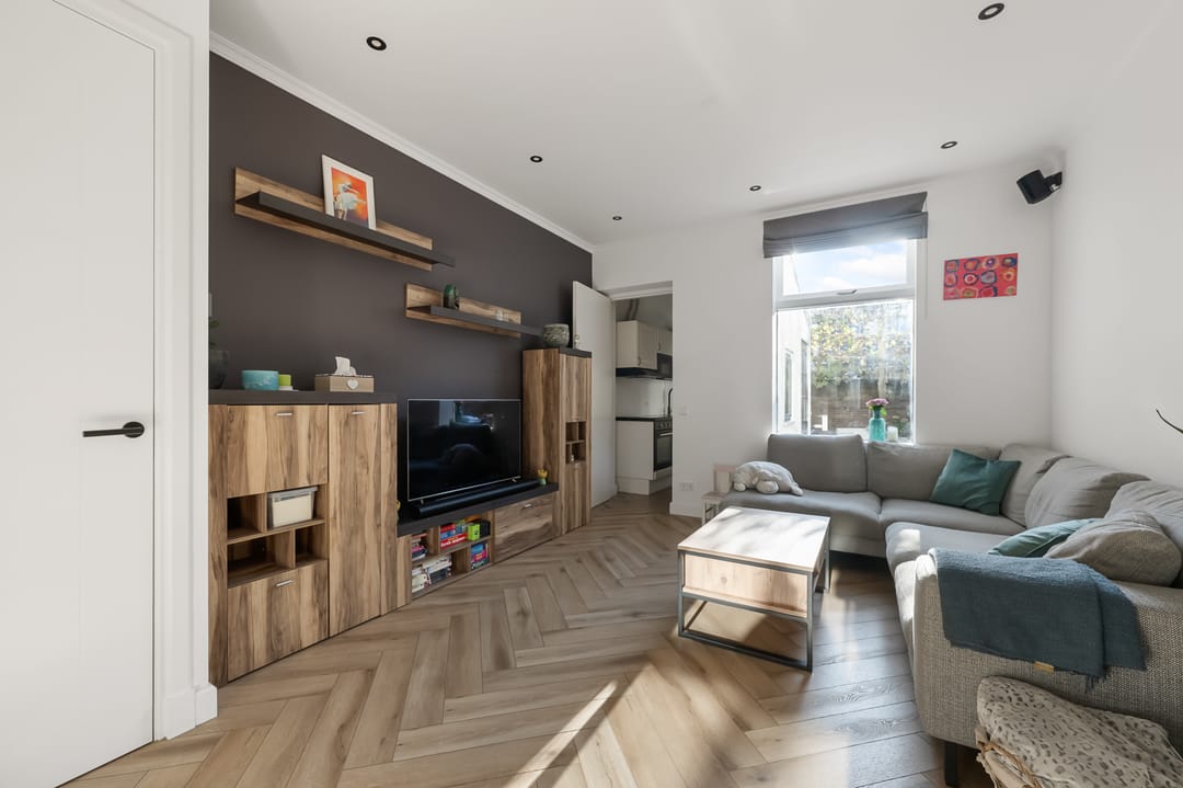 Photo 2 of J.W.C. Bloemstraat 6