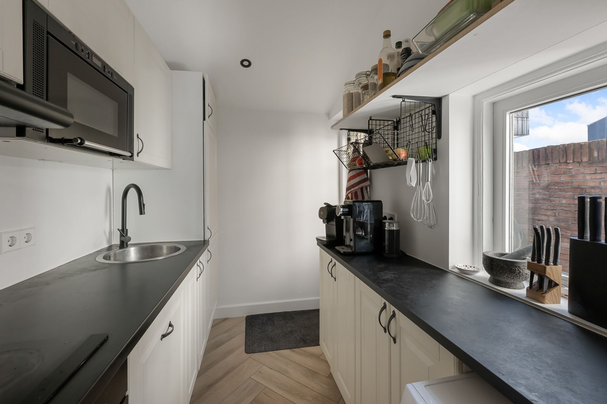 Photo 3 of J.W.C. Bloemstraat 6