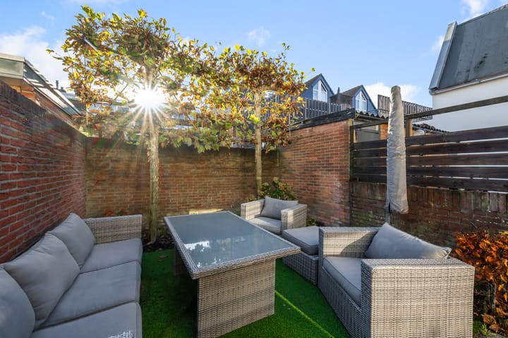 Photo 5 of J.W.C. Bloemstraat 6