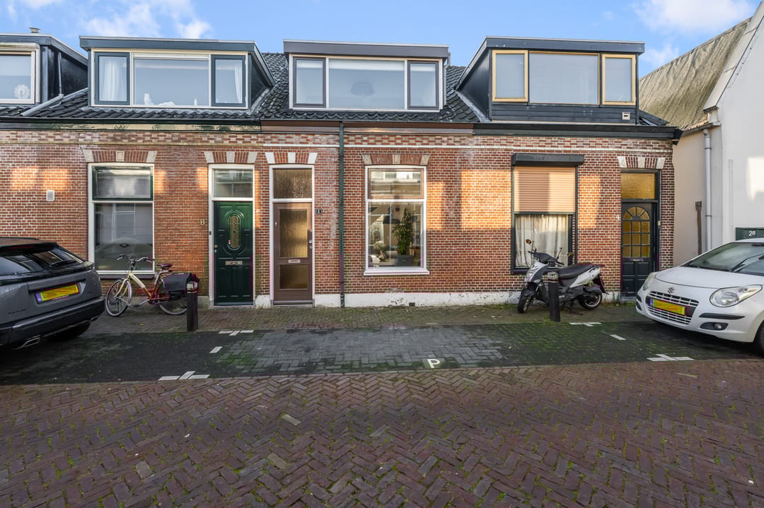 Photo 7 of J.W.C. Bloemstraat 6