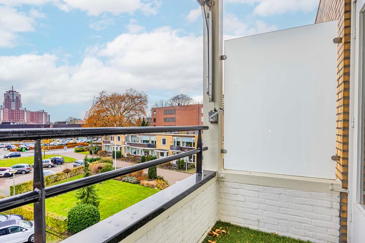 Photo 21 of Espoortstraat 251