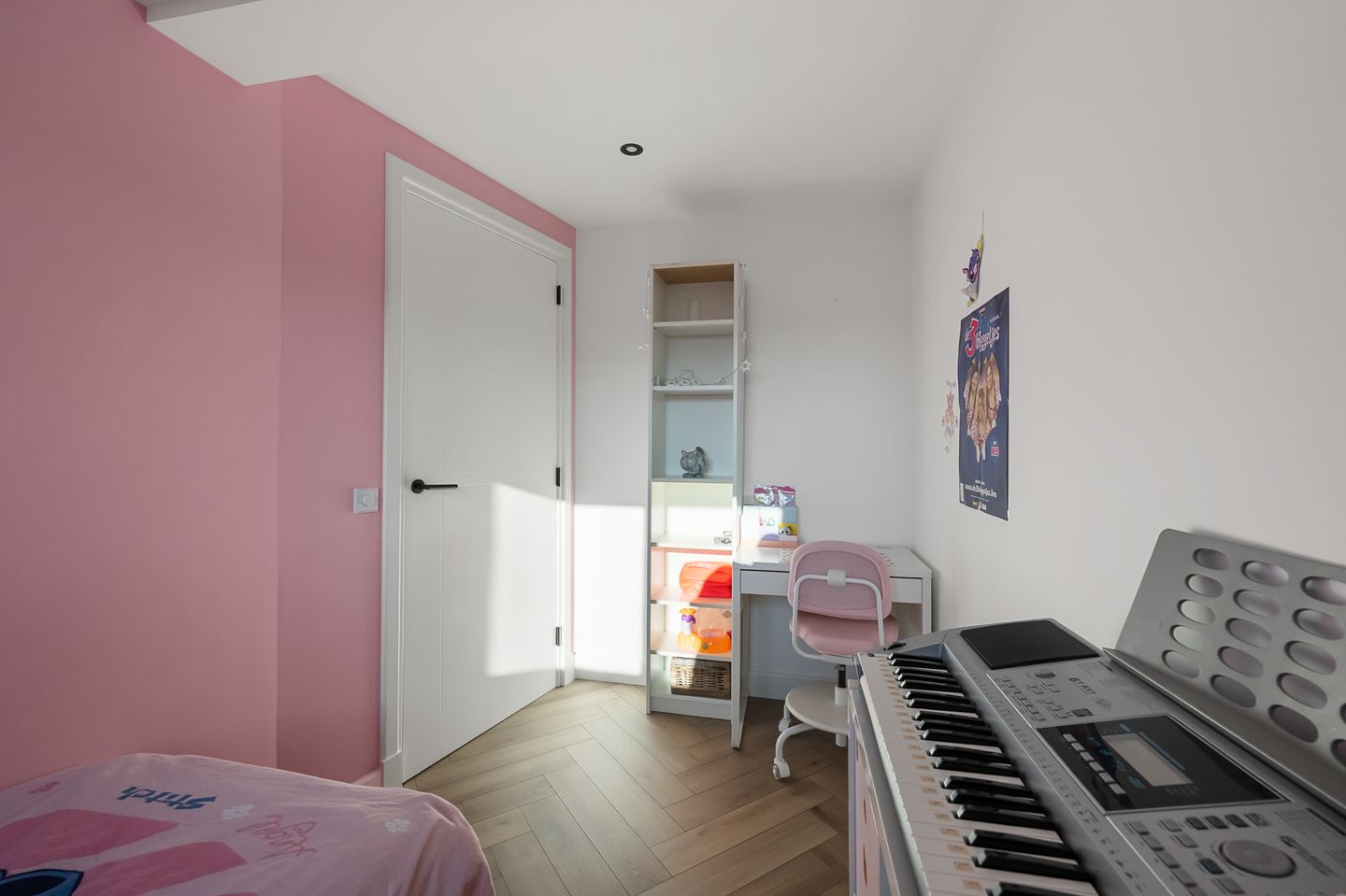 Photo 19 of J.W.C. Bloemstraat 6