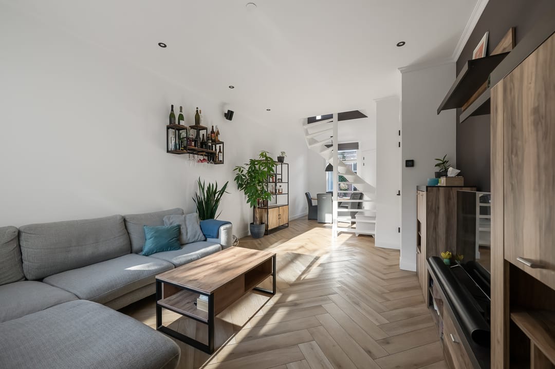 Photo 8 of J.W.C. Bloemstraat 6