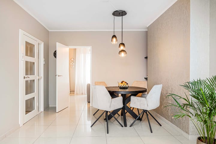 Photo 11 of Espoortstraat 251