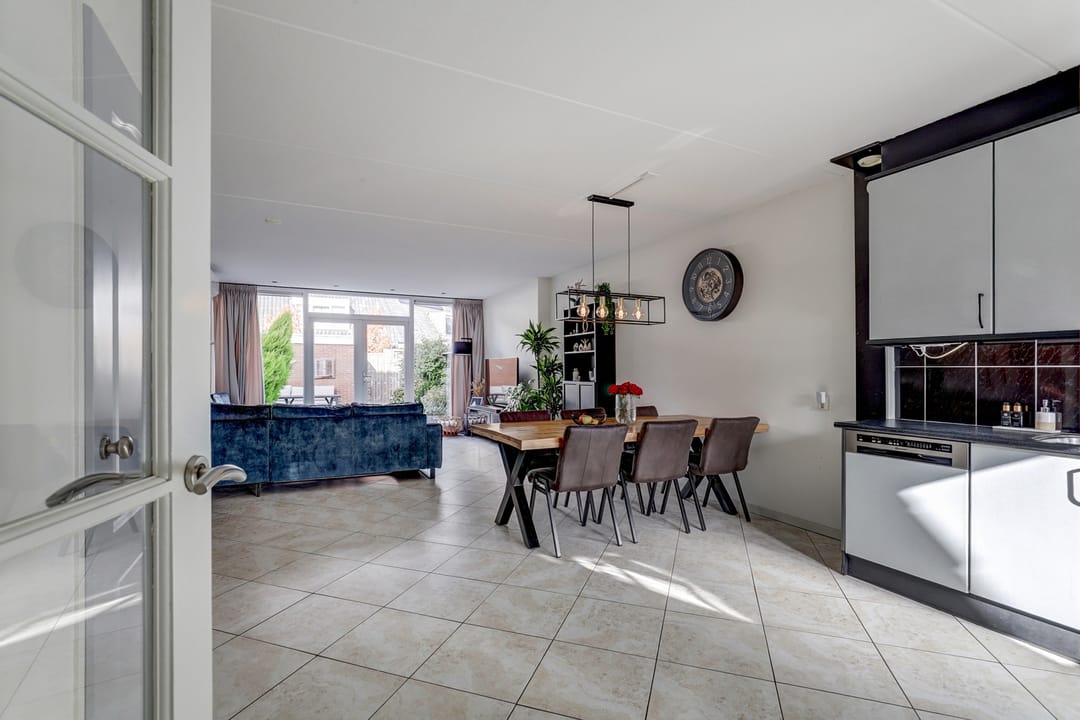 Photo 8 of Alpherbrink 5