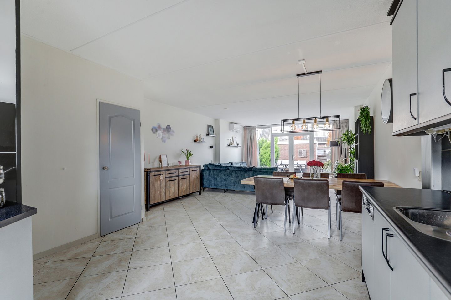 Photo 14 of Alpherbrink 5