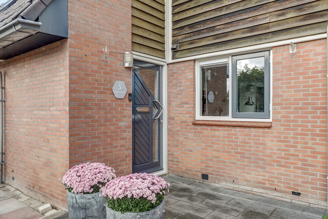 Photo 7 of Alpherbrink 5