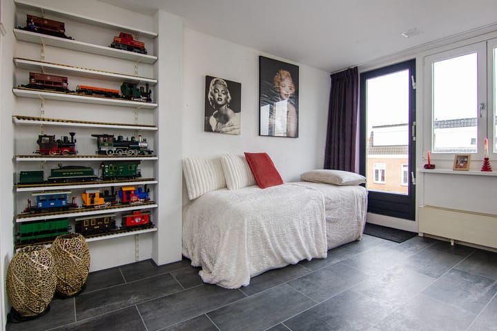 Foto 28 van Reitzstraat 85