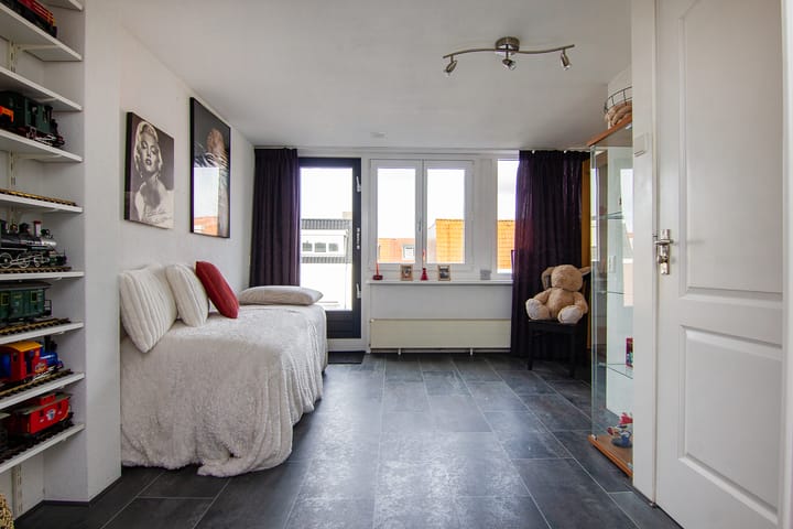 Foto 29 van Reitzstraat 85