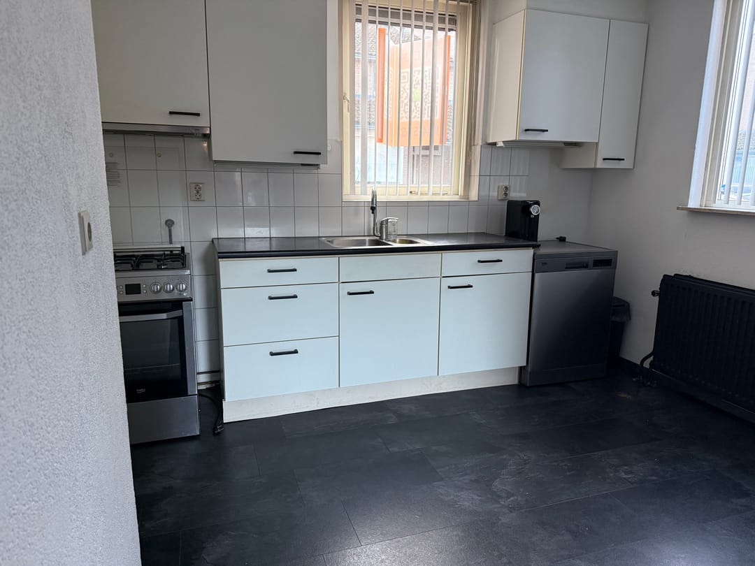 Photo 8 of Brederostraat 17