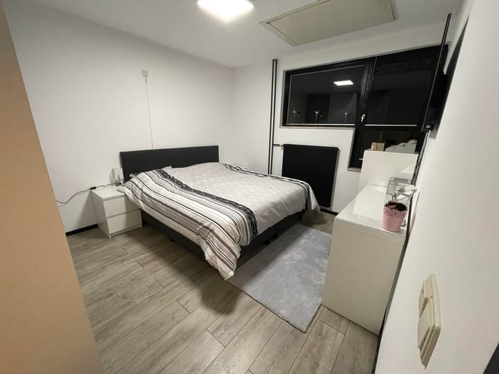 Photo 7 of Brederostraat 17