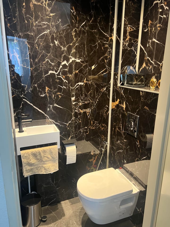 Photo 14 of Brederostraat 17