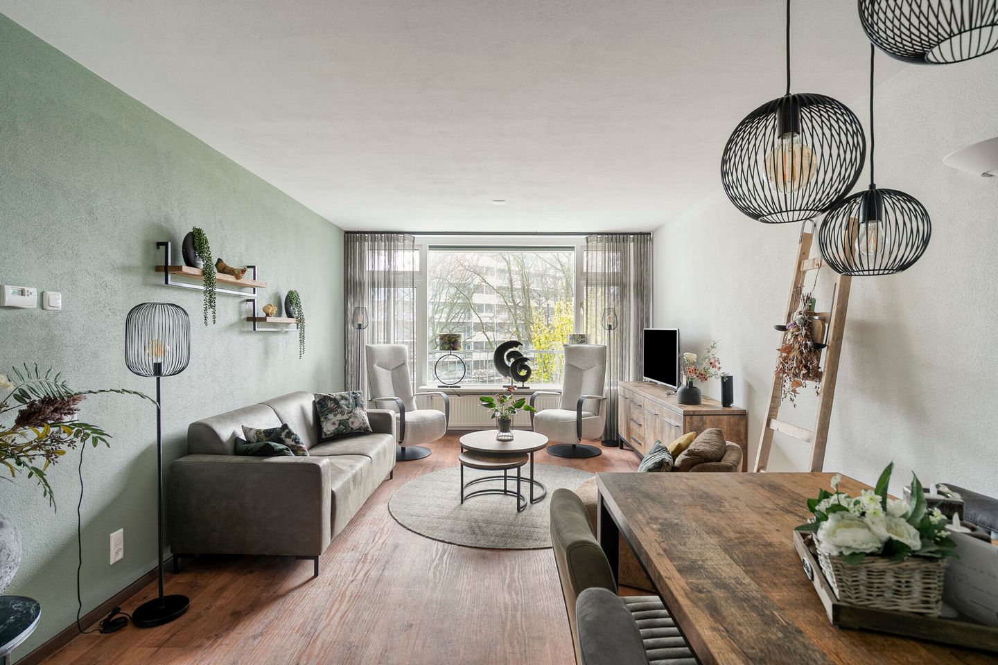 Foto 1 van Pollux 153