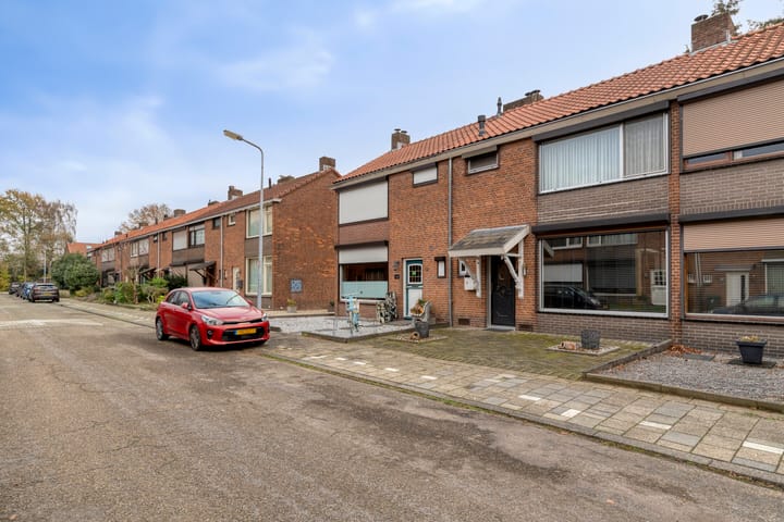 Foto 33 van Sabinastraat 10