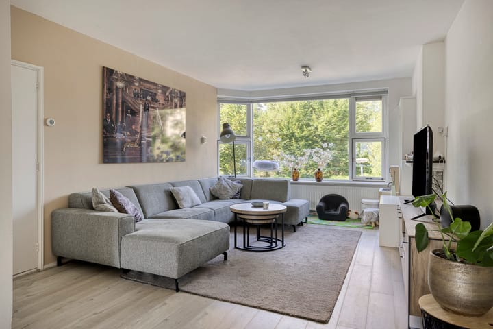 Photo 6 of Van Houtenlaan 98