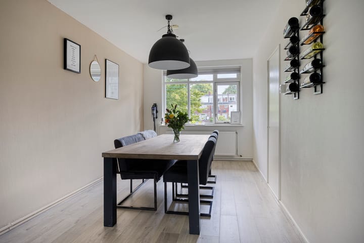 Photo 11 of Van Houtenlaan 98