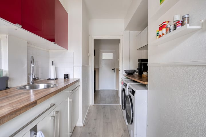 Photo 16 of Van Houtenlaan 98