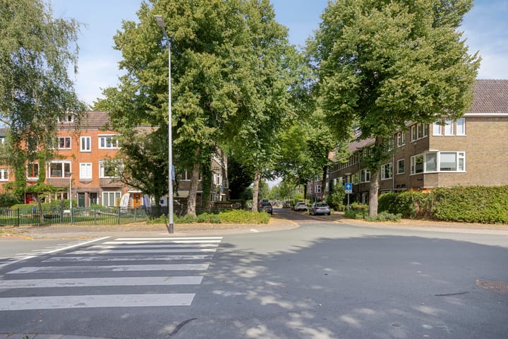 Photo 41 of Van Houtenlaan 98