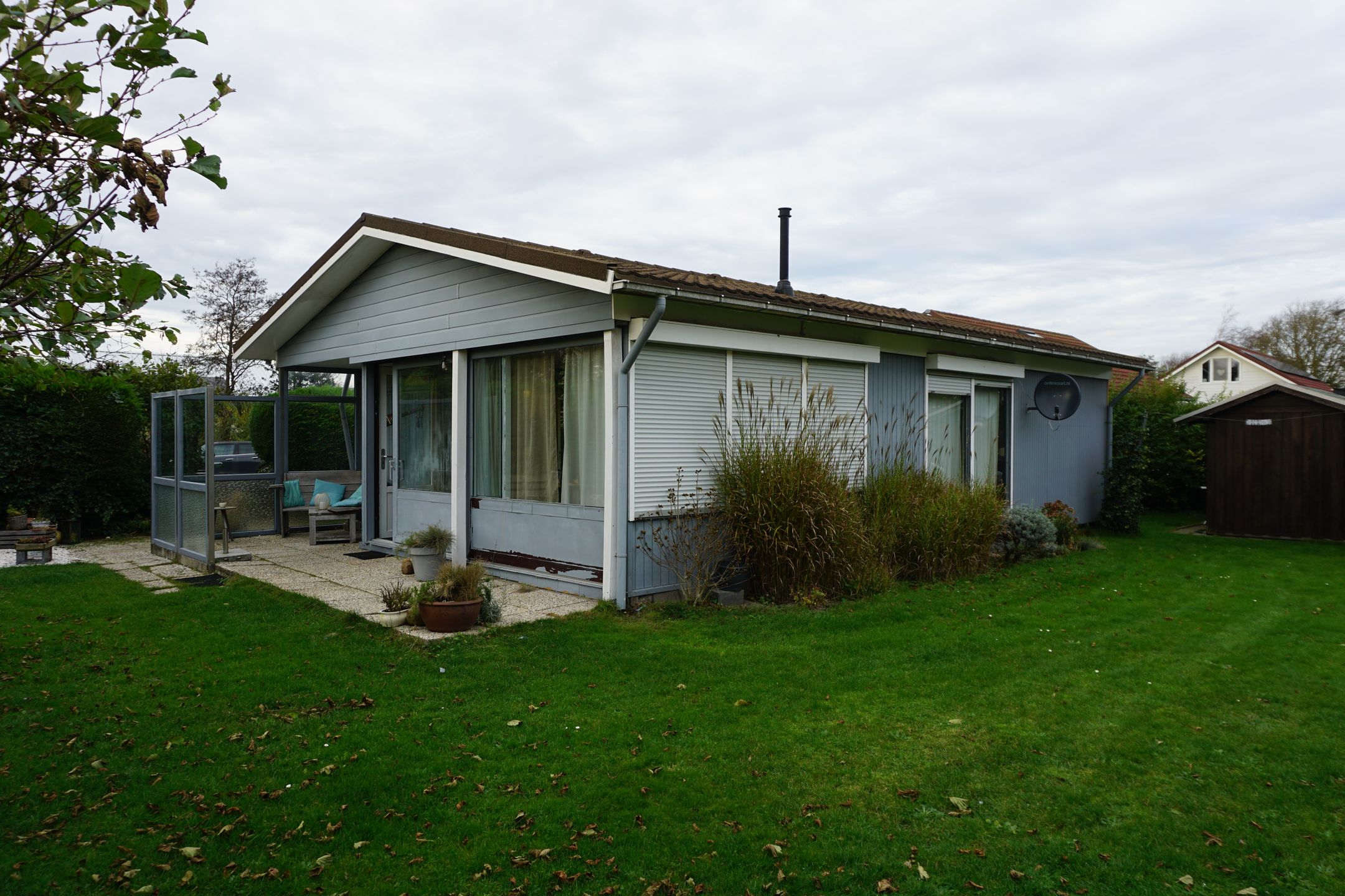 3-bedroom freehold villa in Julianadorp — photo 1 of 5