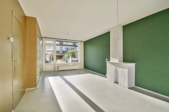 Photo 10 of Couperusstraat 26