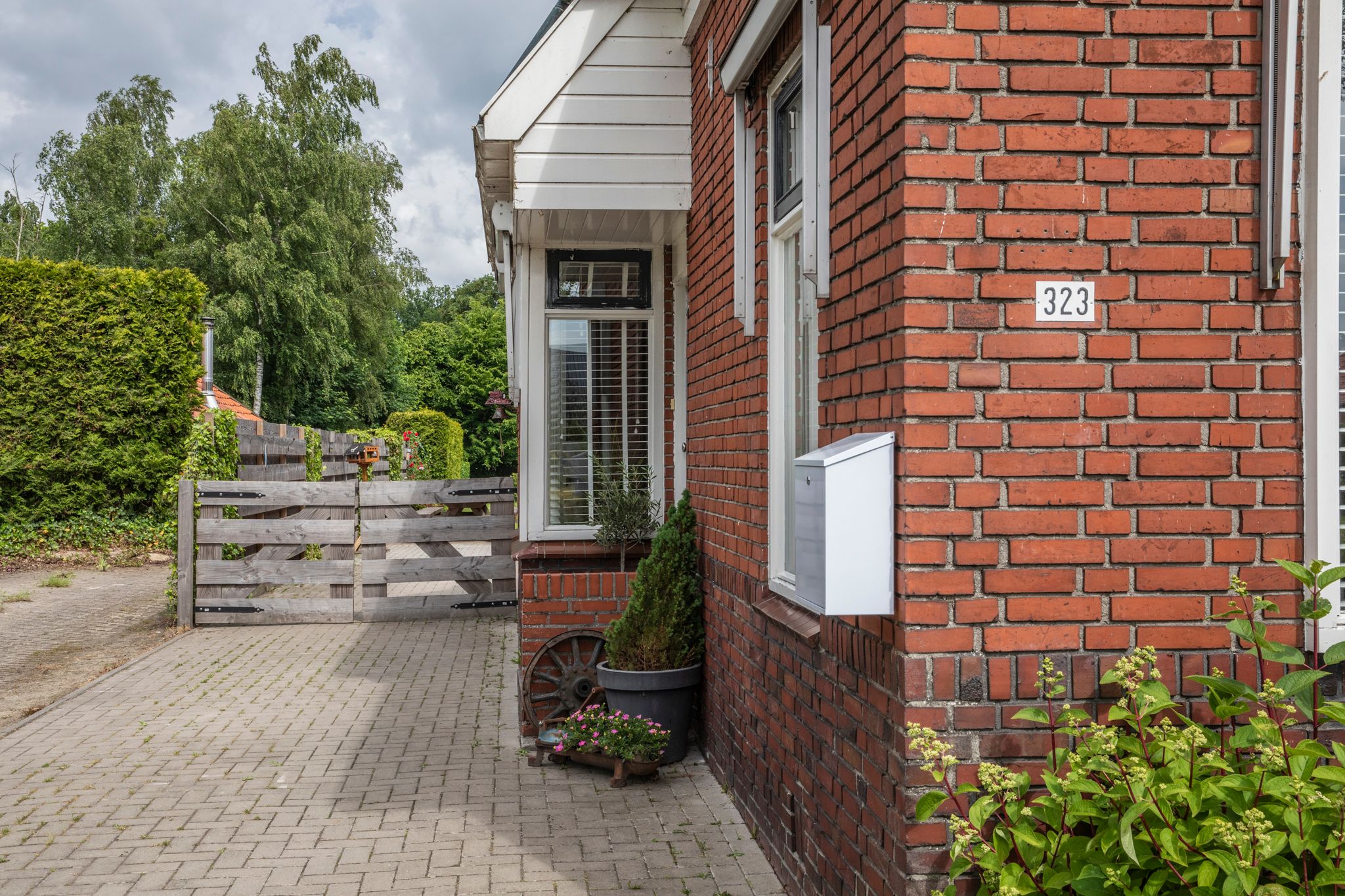 Photo 9 of Zuiderdiep 323