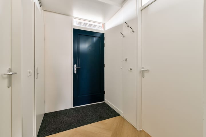 Photo 3 of Burgemeester van Stamplein 68