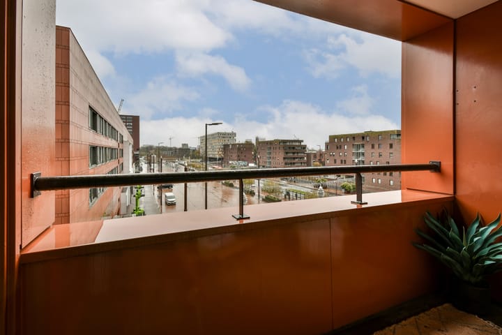 Photo 8 of Burgemeester van Stamplein 68