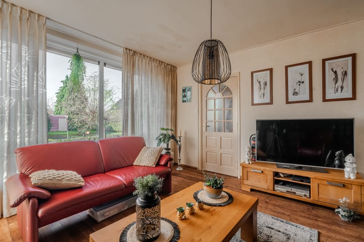 Photo 3 of Wilhelminastraat 111