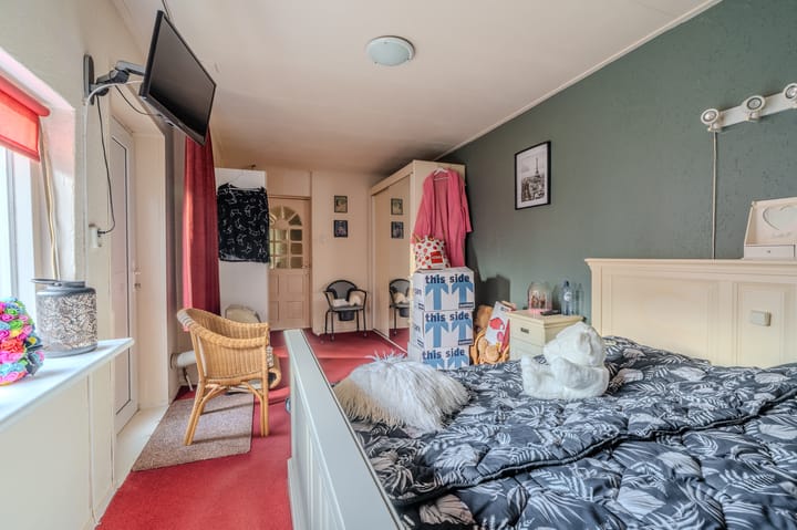 Photo 10 of Wilhelminastraat 111