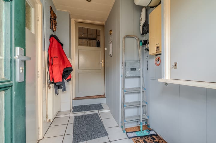 Photo 11 of Wilhelminastraat 111